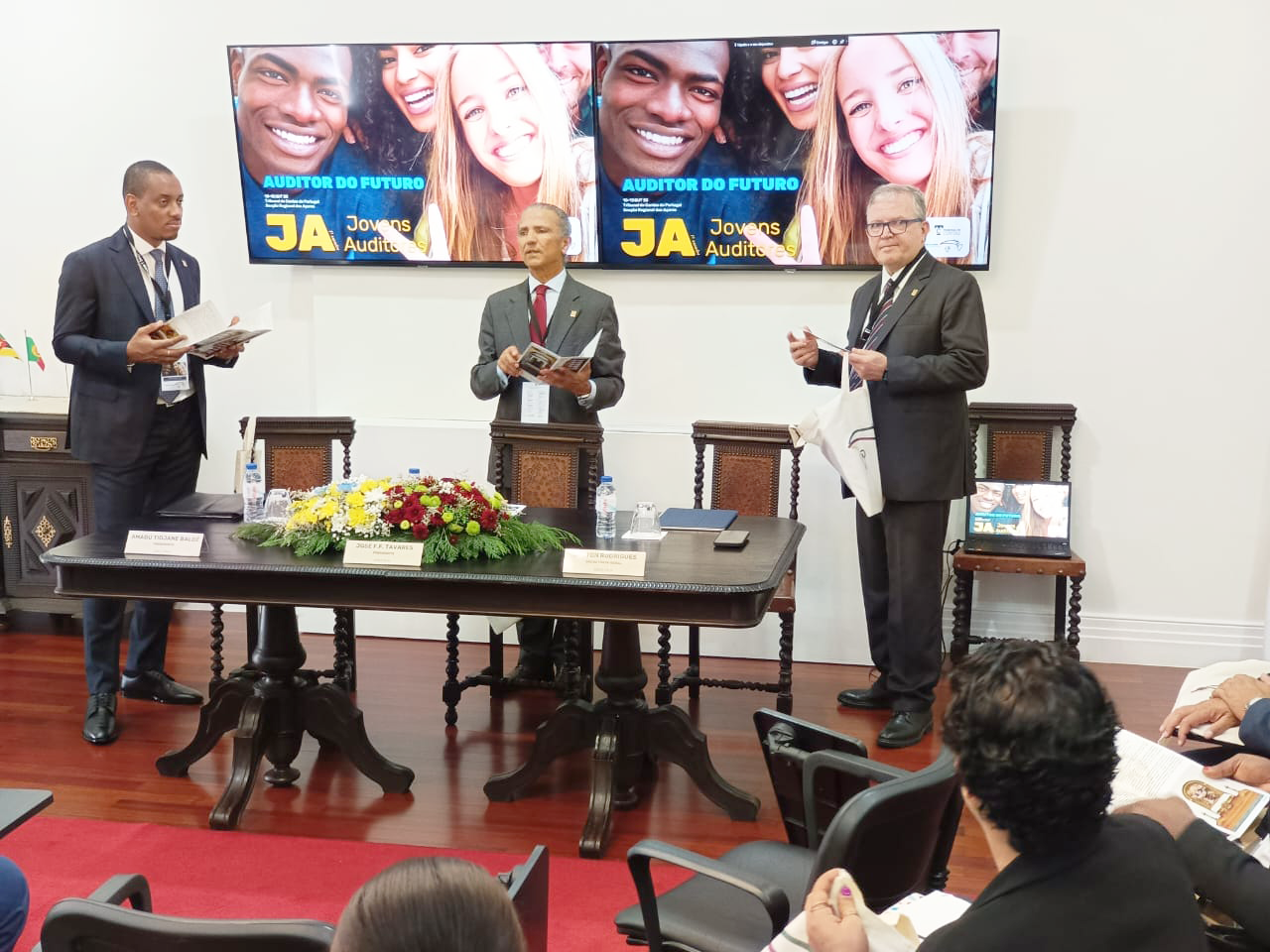 <p>
	ENCONTRO DE JOVENS AUDITORES DA OISC/CPLPP</p>
<p>
	&nbsp;</p>
